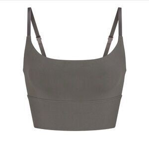 SKIMS 2X FIRST EVERYBODY CROPPED CAMI NIP GUNMETAL
